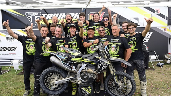 SARANNO 4 I PILOTI TRIUMPH-ITALIA-RACING-TEAM JET ZANARDO