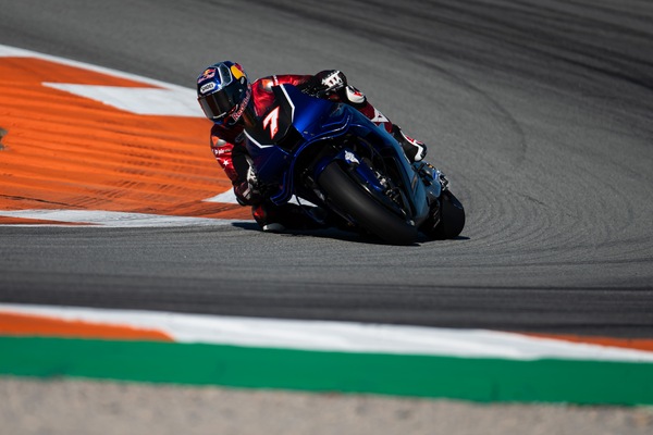 MotoGP, Razgatlioglu lancia il guanto di sfida a Márquez: “Voglio lottare con lui”
