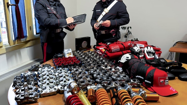 Furto in Ducati: 200mila euro di ricambi e gadget per MotoGP e SBK