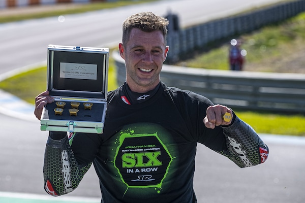 Superbike, Jonathan Rea confessa: “Mi dispiace che Kawasaki stia perdendo importanza”