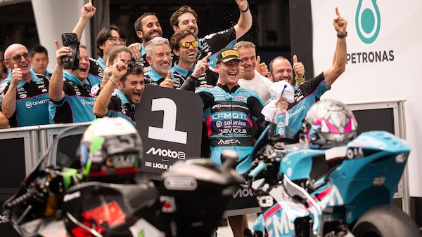 Dalla pista al cinema: il team Aspar protagonista del film “Idols”