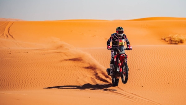 Dakar 2026, Tappa 9: Schareina si prende la prima metà di Marathon, Sanders di nuovo leader