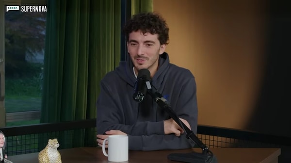 MotoGP, Pecco Bagnaia su Márquez: “Con uno del suo carisma o ci litghi o ci vai d'accordo”