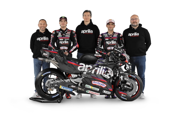 MotoGP, Aprilia è pronta a ruggire: svelata la RS-GP26 a Milano