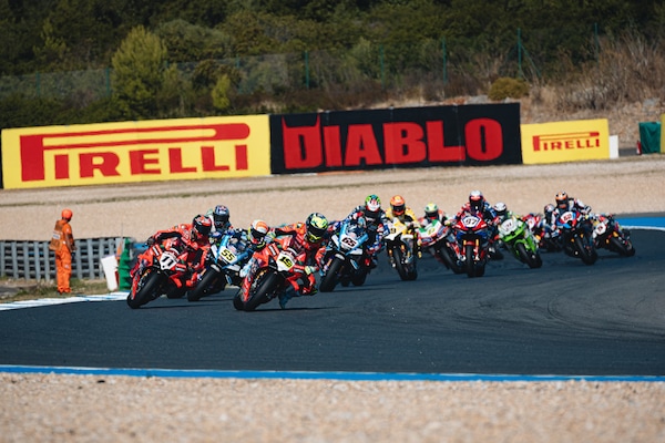 Non solo MotoGP: anche il Mondiale SBK resta su SKY