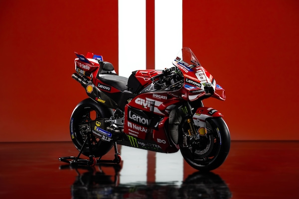 Ducati svela la nuova Desmosedici GP26