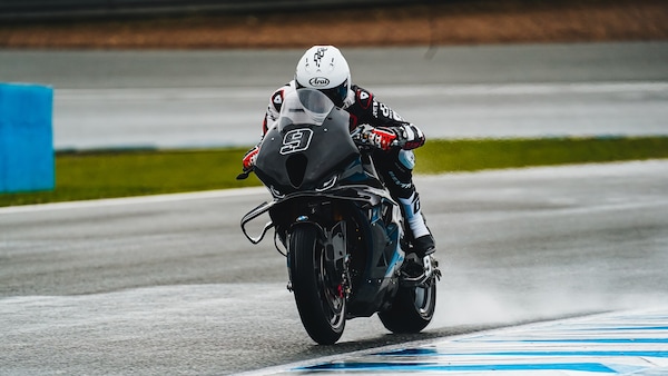 Superbike, prima giornata di test a Jerez: tutte le foto