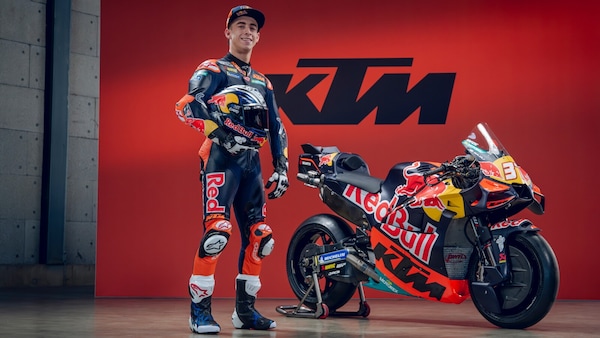 Acosta mischia le carte: "Colpito dal lavoro di KTM, ma parto con aspettative più basse"