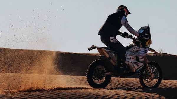 Africa Eco Race, acuto di Marini: vince la Tappa 3 e si prende la leadership