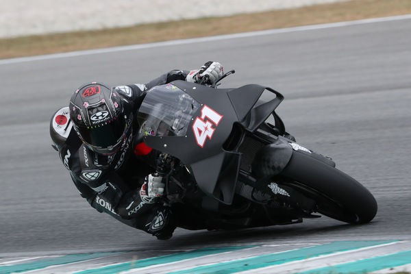 MotoGP, Shakedown Day 1: Aleix Espargaró inaugura il 2026, Razgatlioglu è 4°