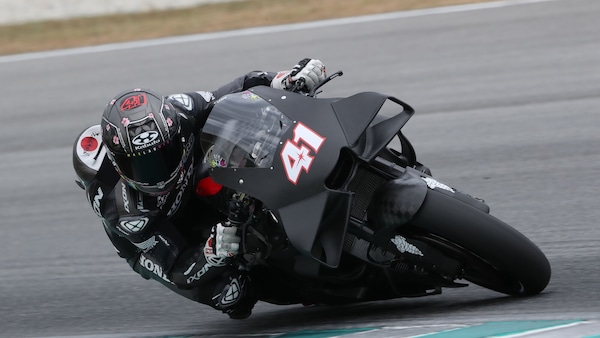 MotoGP, Shakedown Day 1: Aleix Espargaró inaugura il 2026, Razgatlioglu è 4°