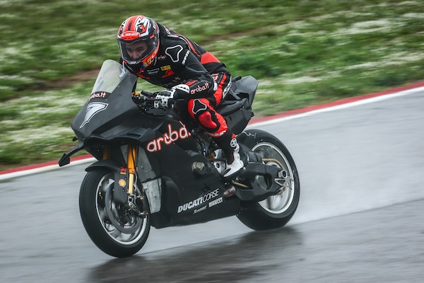 Superbike, Iker Lecuona soddisfatto: “È importante scendere in pista, anche se per poco”