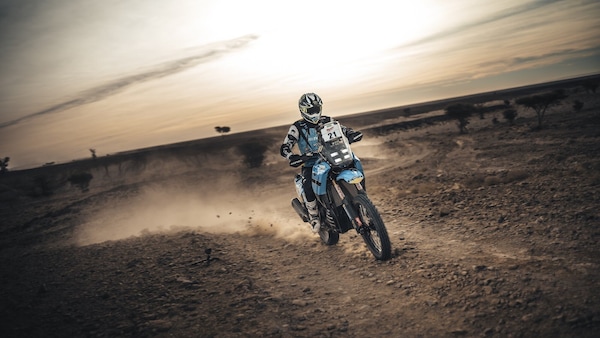 Africa Eco Race, Stage 6: Gautier Paulin conquista la sua prima speciale