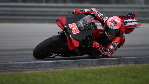 Test Sepang: Marquez è subito primo, Vinales porta la KTM davanti, Quartararo out