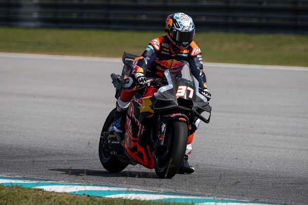 MotoGP, KTM non ci sta: tante soluzioni per resistere al ritorno delle giapponesi