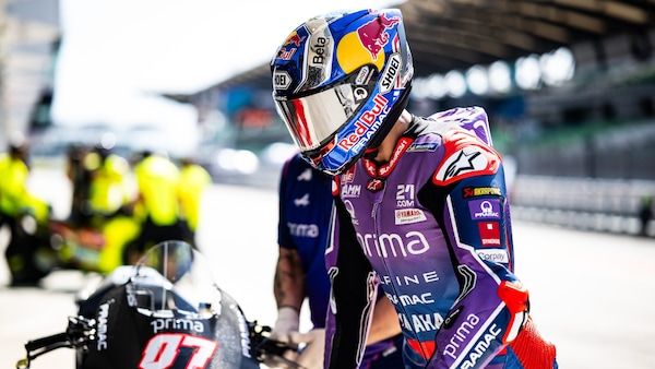 Problemi tecnici e un adattamento complicato: l’avventura di Toprak in MotoGP parte in salita