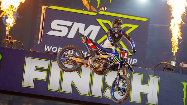 La 250SX: Deegan a Glendale spicca il volo