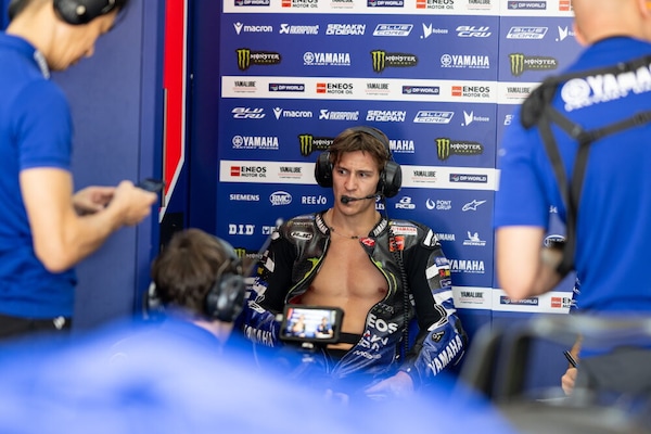 MotoGP, aggiornamento su Quartararo: “Mi sono operato al dito, tutto è andato bene”