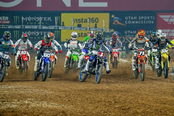 250SX Costa Ovest: a Seattle tutti contro Deegan