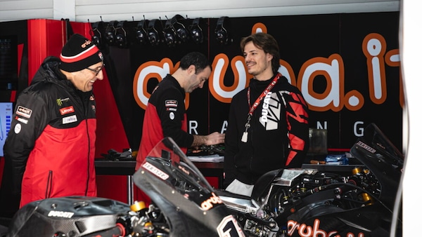 SBK, Bulega: “Feeling positivo con la nuova moto. Obiettivo a Phillip Island? Vincere”