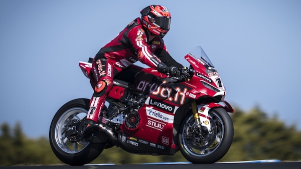 Bulega "fa un altro mestiere": Nicolò padrone dei test SBK di Phillip Island