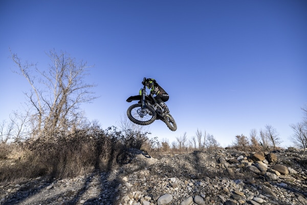 TRIUMPH MOTORCYCLES ITALIA RACING PRESENTA LA STAGIONE AGONISTICA ENDURO 2026