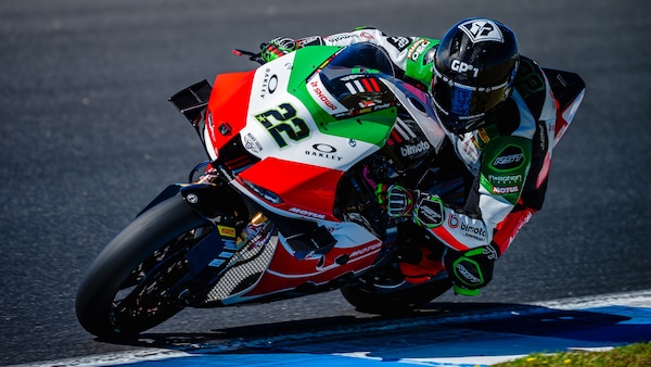 SBK, A. Lowes: “Bulega farà una gara a sé, noi lotteremo alle sue spalle”