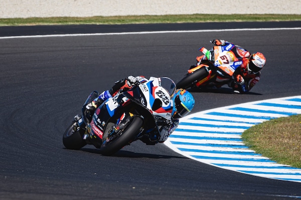 SBK, Oliveira promotore: “Superbike o MotoGP? Consiglierei a tutti di provare le derivate”