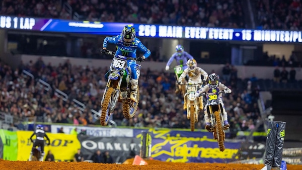 250SX: buona la prima per Brown