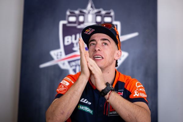 GP Thailandia, Acosta: “Lo scorso anno finivamo le gomme in 3 giri, ora è molto meglio”