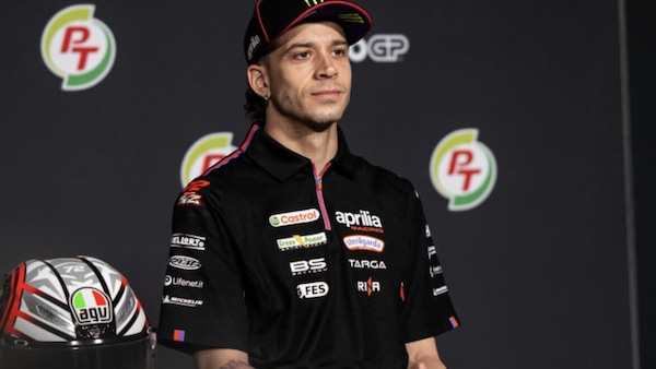 Bezzecchi: “Domani arriveranno tutti. Marc resta il favorito”