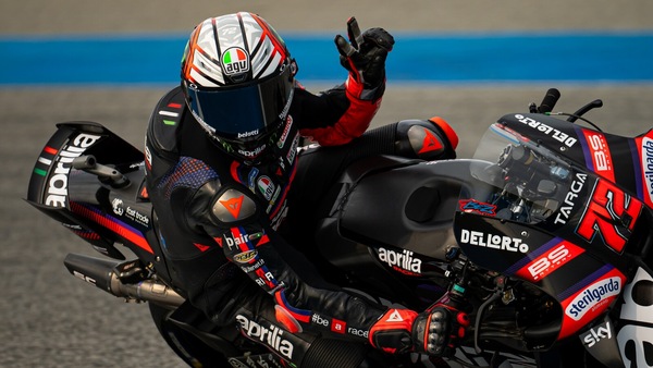 GP Thailandia: pole e caduta per Bezzecchi, Marquez nella sua scia