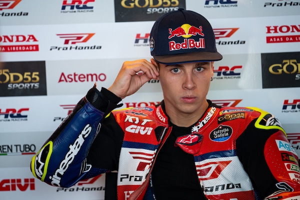 MotoGP, Moreira svela: “Nel GP di Thailandia ho usato i guanti di…”