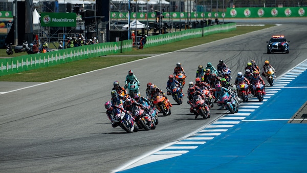 Moto2, errata corrige della Direzione Gara: assegnato metà punteggio a Buriram