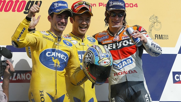 #RoadToBrasile, Rio 2004: Gibernau e Rossi out, vince Tamada