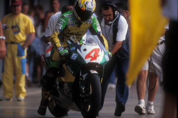 Amarcord MotoGP Brasile: Barros, la Honda NSR V2 e Gresini Racing