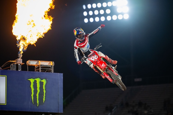 450SX: Lawrence vince e allunga a Birmingham