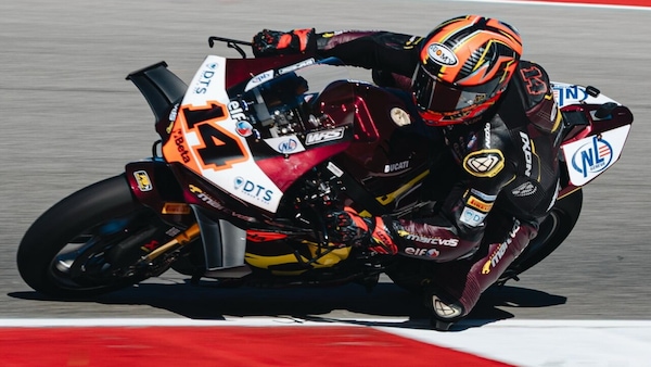 SBK Portimao, Sam Lowes all'attacco della FP1, Bulega gli soffia sul collo