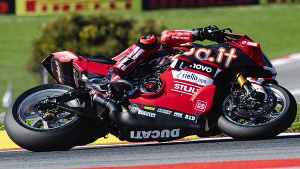 SBK Portimao, indisturbato & vincente: Bulega senza rivali in Gara Uno