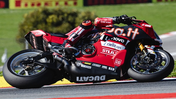 SBK Portimao, indisturbato & vincente: Bulega senza rivali in Gara Uno