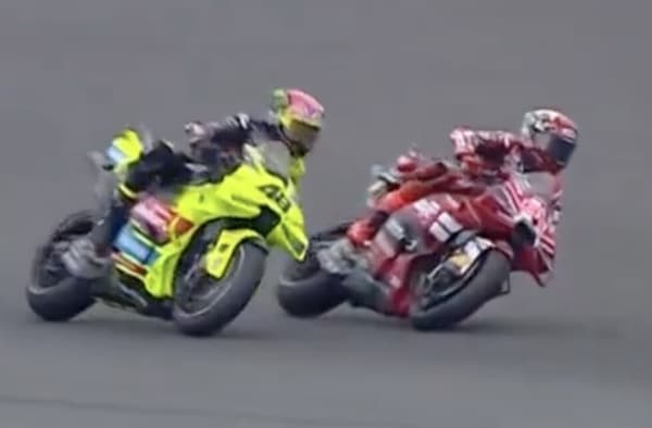 MotoGP, Marquez sbaglia e stende Di Giannantonio: la sequenza