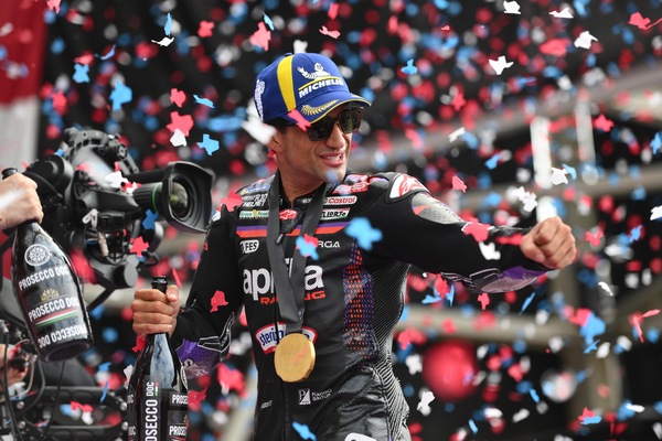 GP Americhe, Martin: “Spero che Aprilia mi regali una mappatura per impennare…”