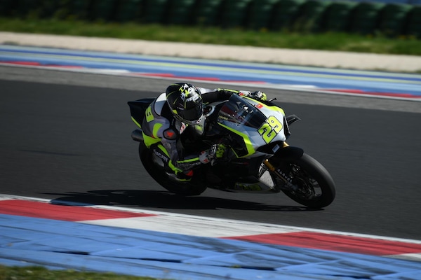 Sorpresa a Misano: Andrea Iannone in pista con Cecchini Racing Team