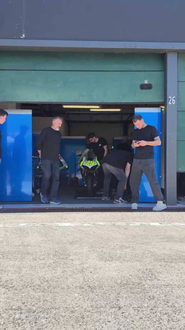 Chi si rivede: Iannone di nuovo in pista