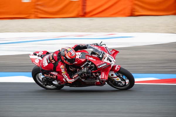 SBK Assen, Bulega: “Prima o poi Iker mi batterà, anche se spero di no”