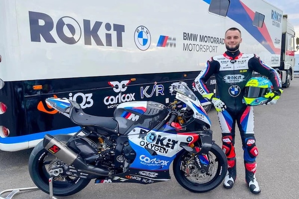 BSB, Ilya Mikhalchik debutta in SBK con ROKiT BMW Motorrad