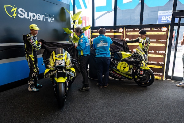 MotoGP, ecco la nuova livrea Trackhouse firmata Superfile