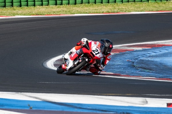 CIV Moto3, Gara 1 è tutta spagnola: vince Pérez Selfa