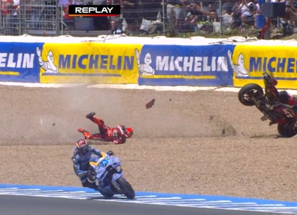 MotoGP, disastrosa caduta di Marc Marquez: Ducati distrutta