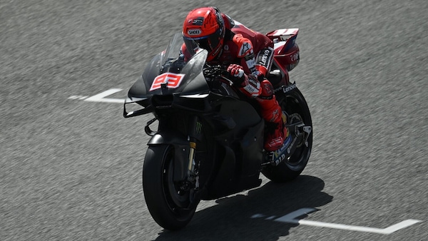 Marquez e Bagnaia mischiano le carte per riemergere: nuovo cupolino e "vecchie novità"